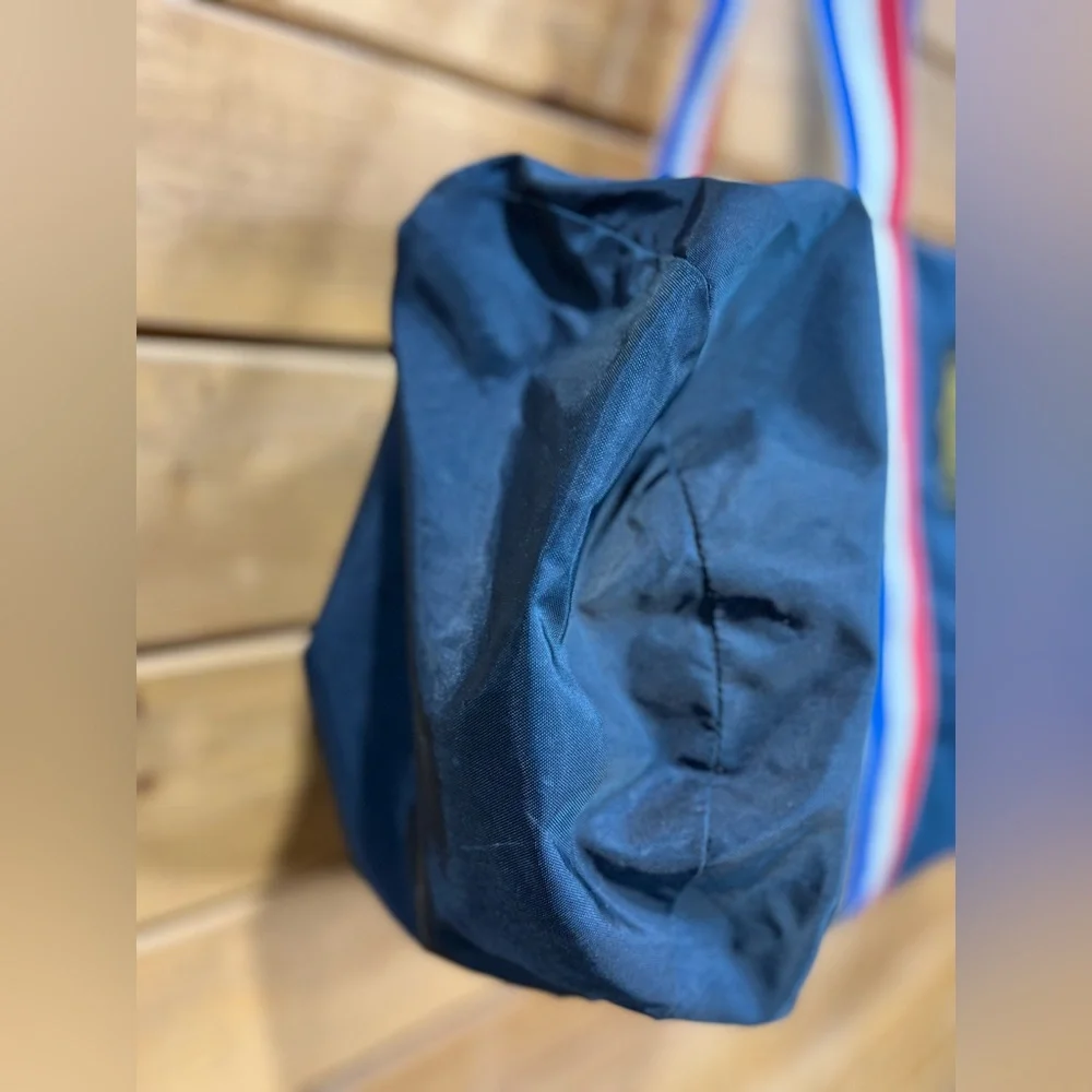 VTG Retro Northwest Wilderness Travel Duffel Bag Navy Blue Red White Strap PNW